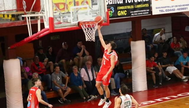 Sur: Deportino Norte aguant� en casa y conserv� la categor�a