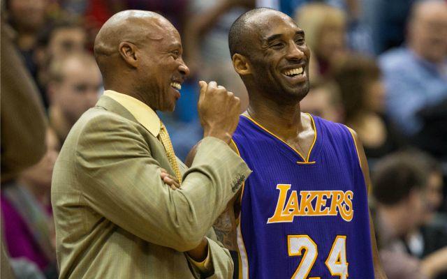 "Kobe podr�a jugar de ala pivote"