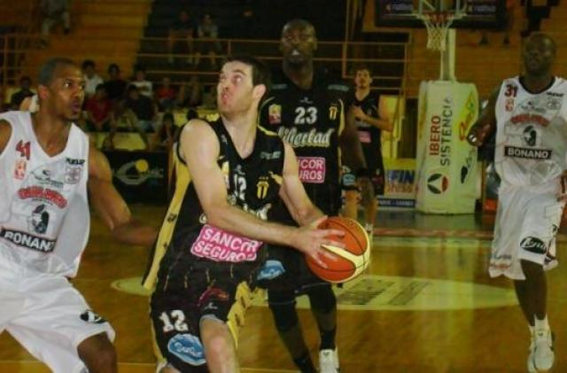 Libertad sum� a Quilmes como nueva v�ctima