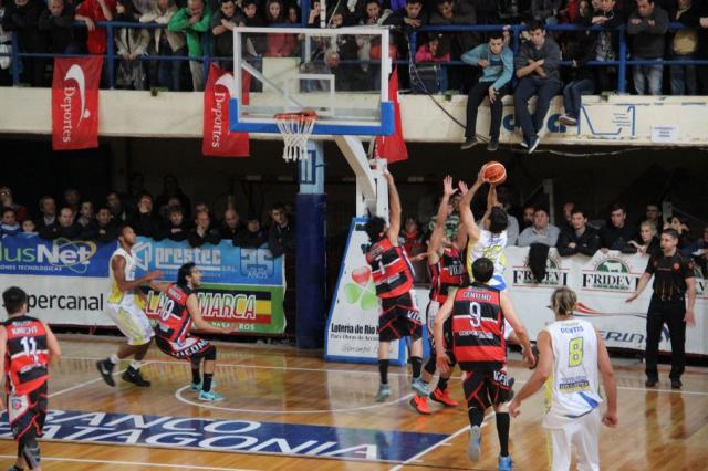 Los locales y un Hurac�n