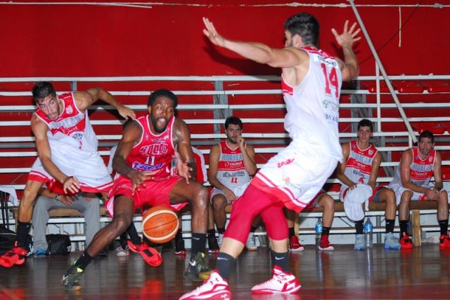 La Uni�n fren� a Hurac�n