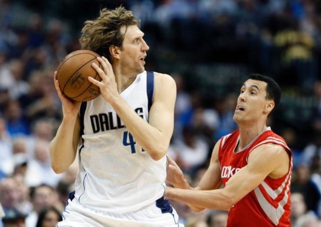 Houston se llev� el cl�sico con sacrificio