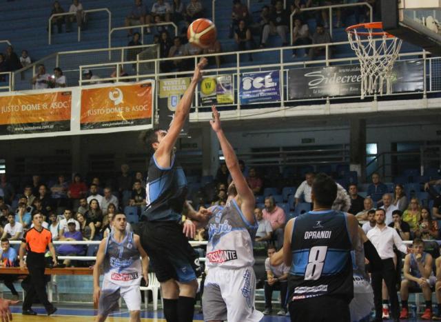 El invicto se qued� en casa